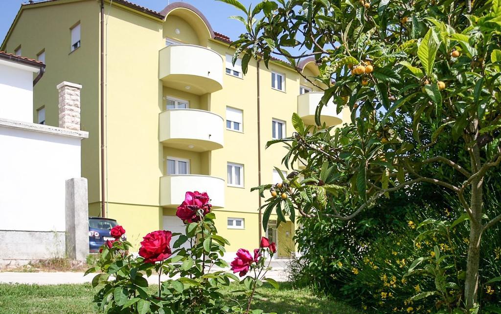 Apartments Verde Premantura Eksteriør bilde